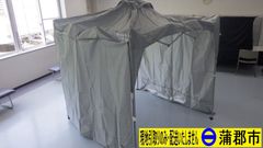 【現地引き取りのみ　リユース品】エンドレスベース　タープテント（R7－131）補修箇所あり　汚れあり