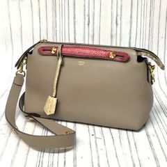 m001 Z1(30) 未使用 ルイヴィトン キーホルダー・LV イニシャル