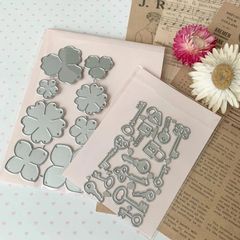 【新品】カッティングダイ　2点セット　フラワー　花　鍵　ジャンクジャーナル　コラージュ　ペーパークラフト　＃2−2