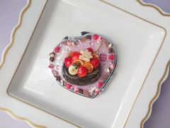 チョコレートケーキ(フェイクスイーツ)のコンパクトミラー(ハート型)