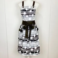 お洒落な焦茶色のハンドメイド大人用エプロン