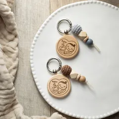 マタニティマーク 木製 キーホルダー シリコンビーズ かぎ針編みビーズ付