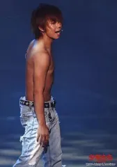 【中古】生写真(ジャニーズ) Kis-My-Ft2/北山宏光/膝上・上半身裸・ジーパン・体横向き・枠無し/少年たち 格子なき牢獄/公式生写真