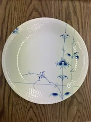 2025年最新】ロイヤルコペンハーゲン ブルーパルメッテ プレート26cmの