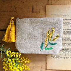 ポーチ ミモザ 刺繍 かわいい 化粧ポーチ サニタリー 薬 小物入れ 小さめ ギフト プレゼント フェアトレード