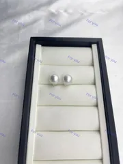 南洋白蝶真珠（シルバーブルー系）ピアス・10mm・K18WG・微瑕あり