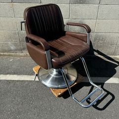 二脚あり！【中古】オオヒロ　ローザンヌ　シャンプー椅子　セット椅子　スタイリングチェア　リクライニングタイプ　美容室　タカラベルモント