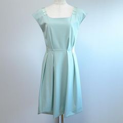 極美品 25ssセルフォード ボウタイノースリーブニットワンピース 皆藤