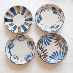 ★他の商品と合わせて購入でお買得になります!コメント下さい★美濃焼　二彩十草/風花/渦紋/はな絵　やちむん風　14㎝皿　4枚セット　皿陶器/贈り物/ギフト/かわいい/おしゃれな丸皿/沖縄風/南国風/民彩/Made in Japan