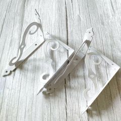 白い金属製棚受け 鳥モチーフ - メルカリ