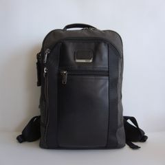 【美品】 TUMI トゥミ 【232682GT3/Alpha Bravoデイヴィス バックパック】グレー リュック ビジネス バッグ 25070225