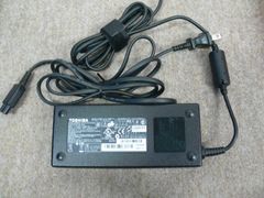 東芝 PA3658U-1ACA (19V/6.32A ACアダプター)