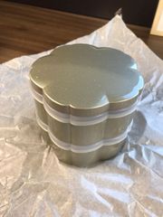 ジュエルキラメキミニ花型二段重箱　管理SH45