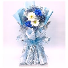 プリザーブドフラワー9輪花束／シルバーローズとケースと花束スタンド