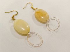 【年末SALE】天然石　ピアス　#E61