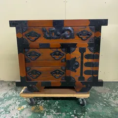 昭和レトロ 箪笥 漆塗り 小引き出し 時代物 チェスト 骨董品 古道具 和