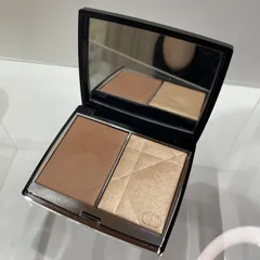 久万ノ台21　Christian Dior　クリスチャンディオール　ディオールスキン　ルージュ　ブラッシュ　カラー＆グロウ　フェイスパウダー　100　ブラウン系　ベージュ系　ラメ　コスメ　化粧品　美容　レディース　ウィメンズ　松山久万ノ台店