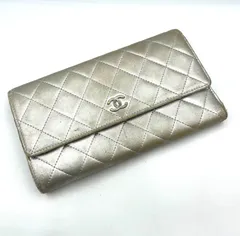 【鑑定済み】正規品 CHANEL シャネル マトラッセ CC 三つ折り長財布 シルバー ココマーク  ラムスキン レザー