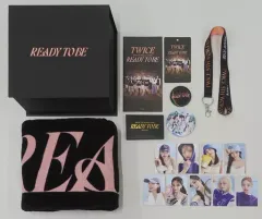 【中古】グッズセット TWICE オリジナルグッズセット(ピンク) 「TWICE 5TH WORLD TOUR ’READY TO BE’ in JAPAN」 東京会場 アップグレードチケット特典