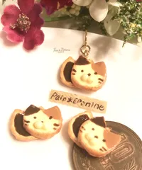 【片耳】にゃんこラングドシャサンドピアスのサムネイル