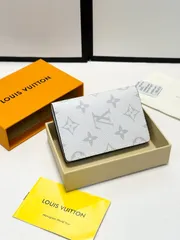 今日特価！COIN グレーのカードケース 全国送料無料（一部除く）
