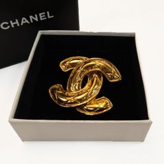 CHANEL クローバー カラーストーン ブローチ 6535 - メルカリ