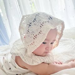 レース生地のバブーシュカ　凹凸レース　花柄　クラシカルカントリー