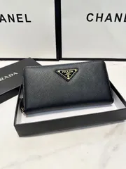プラダ/財布、現金/各種消費者カードの伝票などを簡単に入れることができる、多機能小銭入れカードバッグ[本日特価|新品未使用品]