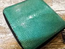 7SENSE/セブンセンス スティングレイ(エイ革) 2つ折りラウンドジップ財布 ウォレット コンパクトウォレット グリーン メンズ