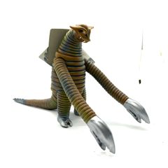 ウルトラマンメビウス サドラ 重層ベローズピンチバージョン SP Amazon.co.jp: ウルトラ怪獣シリーズ SP 岩石怪獣サドラ 重層
