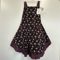 【新品未使用】フリルリボンエプロン　カフェエプロン　綿100％　花柄　M～Lサイズ　ブラック系