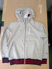 【新品未使用】Champion ジップアップパーカー C3-JS120