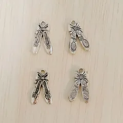 メタルチャーム★バレエシューズ★Ballet Shoes★アンティークシルバー★21mm×12mm★4個セット〈CH0124〉