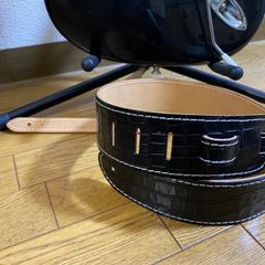 革ギターストラップ　腹ワニ型押し　黒　日本製