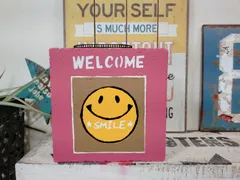 ☆大人気！新作　傘立て　ペイントブロック　にこちゃん　額　ピンク　ウェルカム