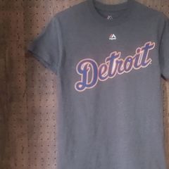 majestic マジェスティック　MLB「Detroit / CABRERA 24」プリントTシャツ　サイズS