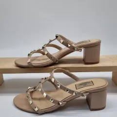 2025年最新】VALENTINO レディース サンダル・ミュールの人気