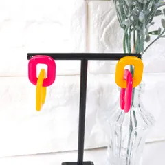 No.949　レジン　フープ　黄色　ピンク　大きめ　個性的　ピアス　イヤリング　ハンドメイド