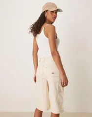 【送料無料】 ディッキーズ レディース ハーフパンツ・ショーツ ボトムス Dickies carpenter denim jorts in off white Off-white