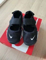 美品NIKE エアリフト 20㎝　キッズ NIKE ナイキ エアリフト キッズ 20㎝ - メルカリ