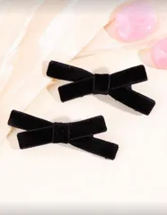 ⭐︎リボンクリップ⭐︎ 2個セット　ベルベット  フル裏地付きヘアクリップ　バレッタ　髪飾り　リボン