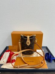 ルイヴィトン LOUIS VUITTON モノグラム フォールド ミー ポーチ  ショルダーバッグ バッグ ミニバッグ【中古】