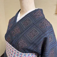 た18】 紬風 小紋 紺地 幾何花文 袷仕立て ピンク八掛 モダン大島風 リメイク素材 和装 大島紬風