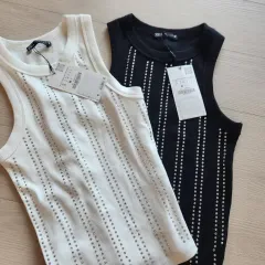 ZARA(ザラ) リブ ノースリーブ Tシャツ タンクトップ 新品 定価 35 900 勝ちました 黒 白