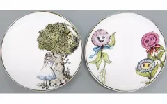 【中古】皿・茶碗 不思議の国のアリスデザイン プレートセット(2枚) 「ディズニー ARTIST COLLECTION by YUKO HIGUCHI」のサムネイル