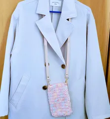 ⭐大特価⭐新品、未使用 スマホショルダー パステルピンクマルチカラーアクリル毛糸