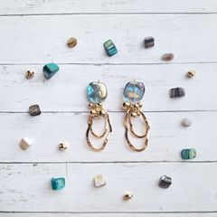 オーロラブルー 変形オーバル じゃらじゃら ピアス/イヤリング