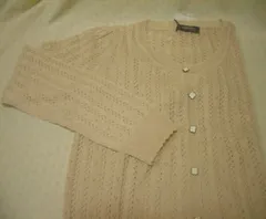 【タイムセール！】【送料無料！】【エアコン・冷房対策　長袖カーディガン】【レディス　ケーブル＆編み柄　カーディガン＜ベージュ：Ｍ＞】612017：レース編み柄＆衿手口前立裾フリル柄、ボタン可愛い花柄、【はおりもの】【端境期に丁度いい、軽快アウター♪】