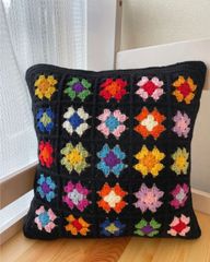 ❤︎ハンドメイドクッション　ウール100%❤︎