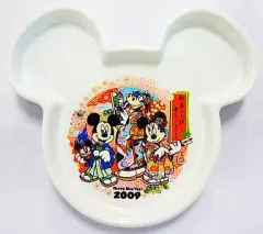 【中古】皿・茶碗(キャラクター) ミッキー＆ミニー＆クララベル・カウ スーベニアプレート 「東京ディズニーリゾート Happy Moo Year 2009」